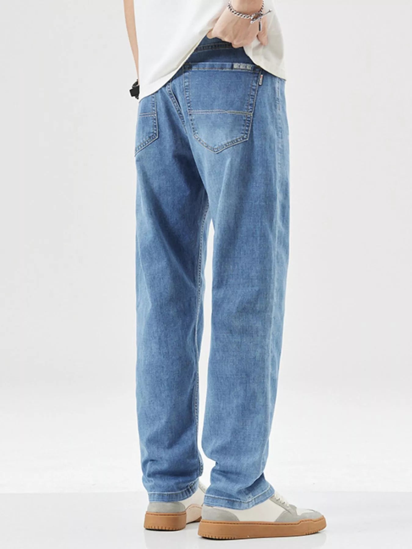 b3838847-1d03-4deb-8c78-1ab658f1a4ef-Max-Origin